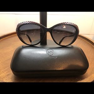 Alexander MqQueen Cat Eye Sunglasses